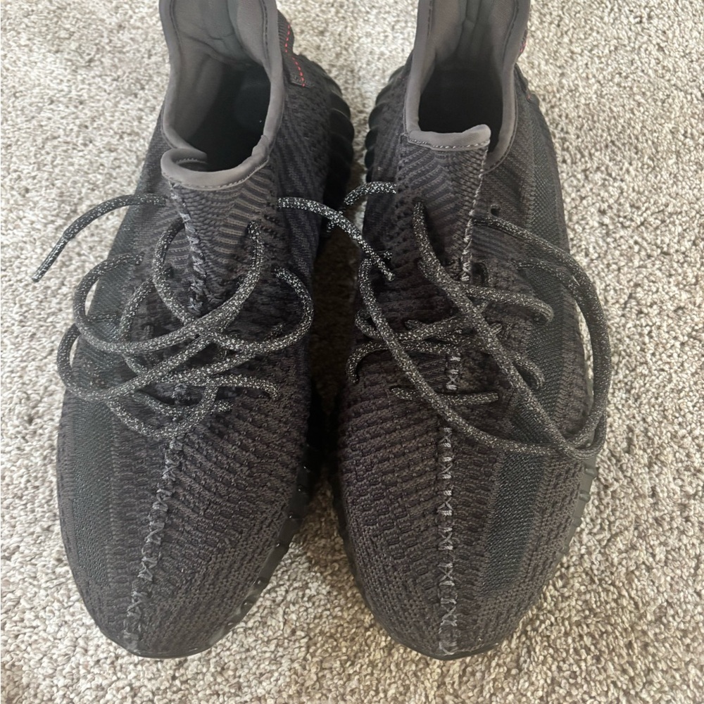 Adidas Yeezy Boost 350 V2 Black